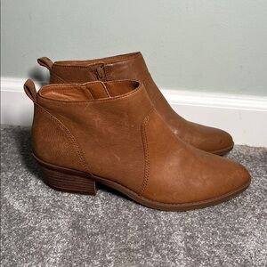 NWT Lucky Brand Brown Leather Faydren Ankle Bootie Size 9